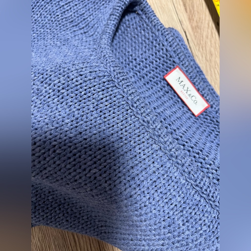 Sweater - Picture 7 of 9